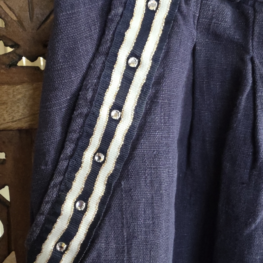 Cache Navy Blue Linen Shorts with Striped Pockets - Picture 5 of 6